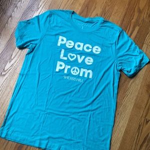 Sherri Hill Tops - Sherri Hill T-shirt Sherri Hill Tops - Sherri Hill T-shirt